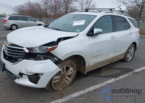 2018 Chevrolet Equinox Premier z USA, uszkodzony, nr VIN 2GNAXVEV8J6110621